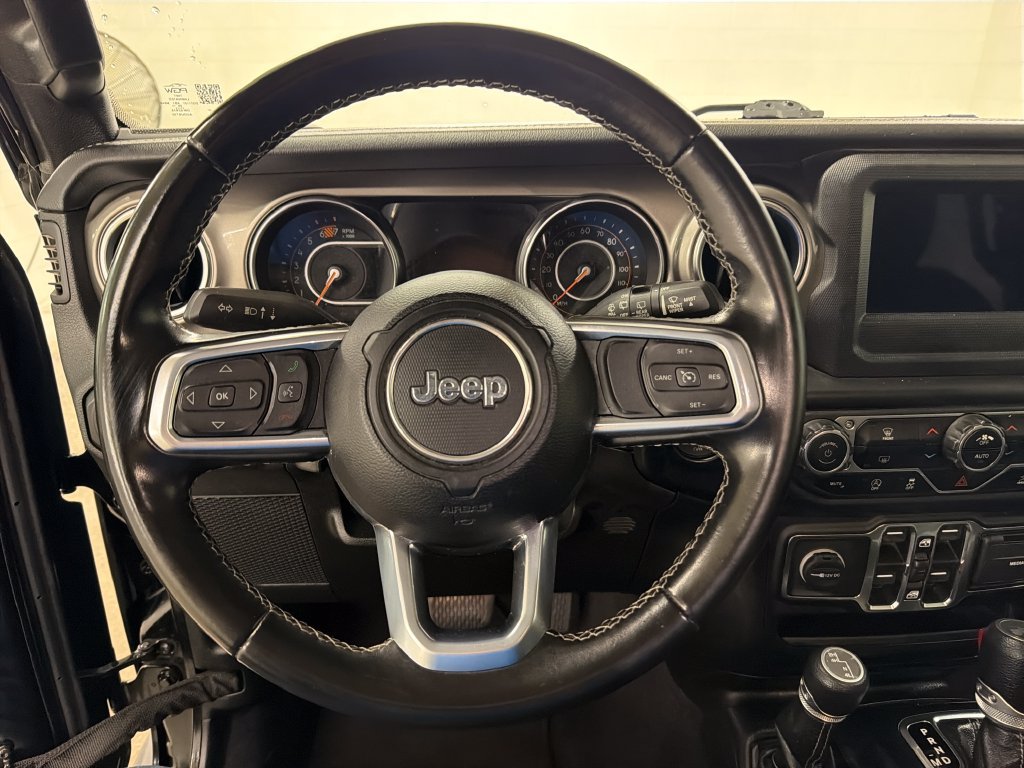 Used 2021 Jeep Wrangler Unlimited Sahara AWD/4WD image 18