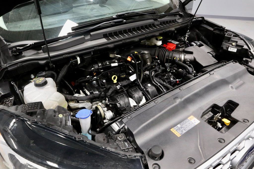 Certified 2023 Ford Edge SE image 18