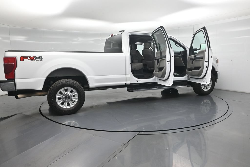Certified 2020 Ford F350 XLT w/ XLT Value Package AWD/4WD image 4