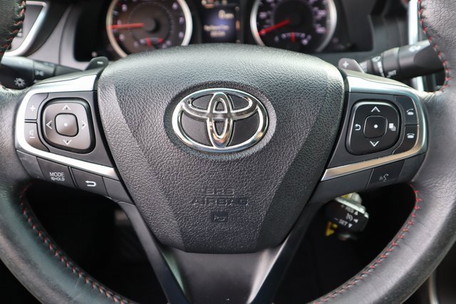 Used 2017 Toyota Camry SE image 29