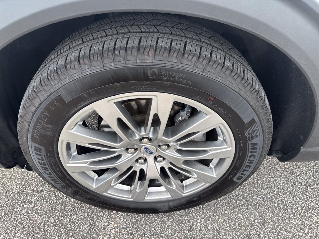 Certified 2026 Ford Explorer Platinum RWD image 13