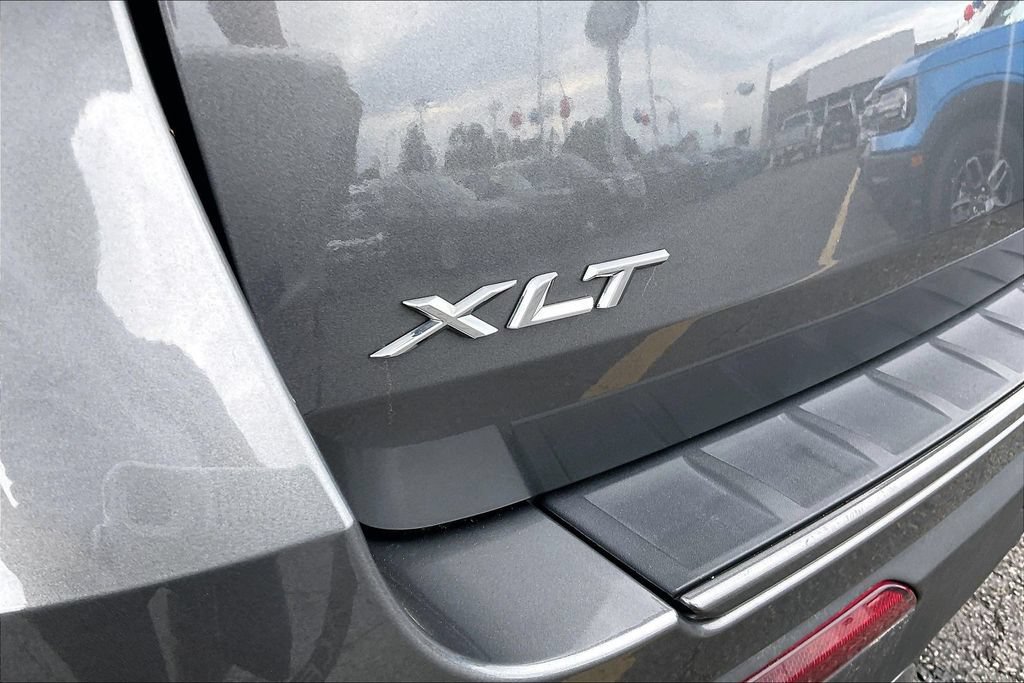 Certified 2022 Ford Explorer XLT w/ Equipment Group 202A AWD/4WD image 32