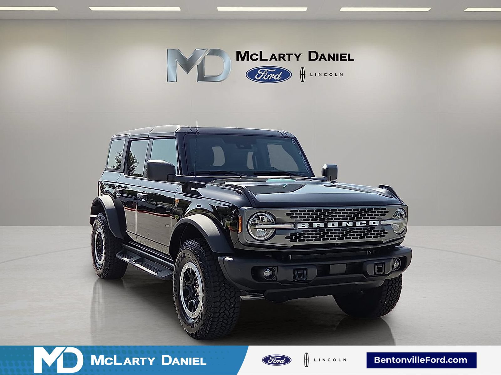 Certified 2026 Ford Bronco Badlands w/ Sasquatch Package AWD/4WD image 1