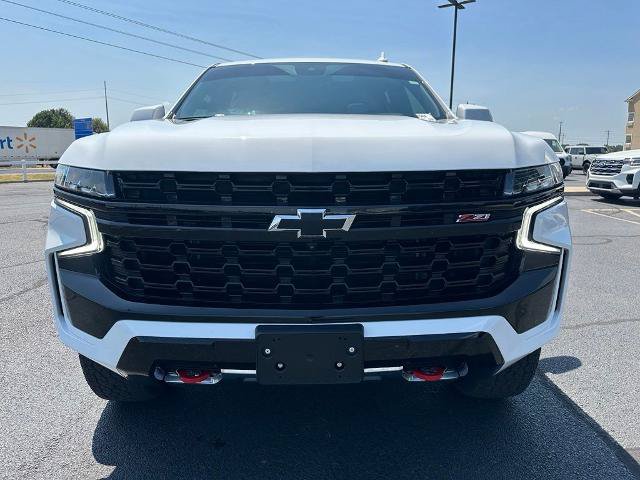 Used 2024 Chevrolet Tahoe Z71 w/ Luxury Package AWD/4WD image 3