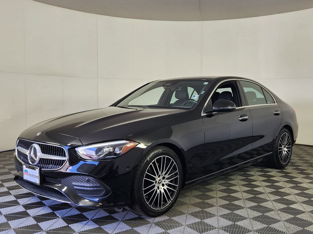 Used 2025 Mercedes-Benz C 300 4MATIC Sedan image 3