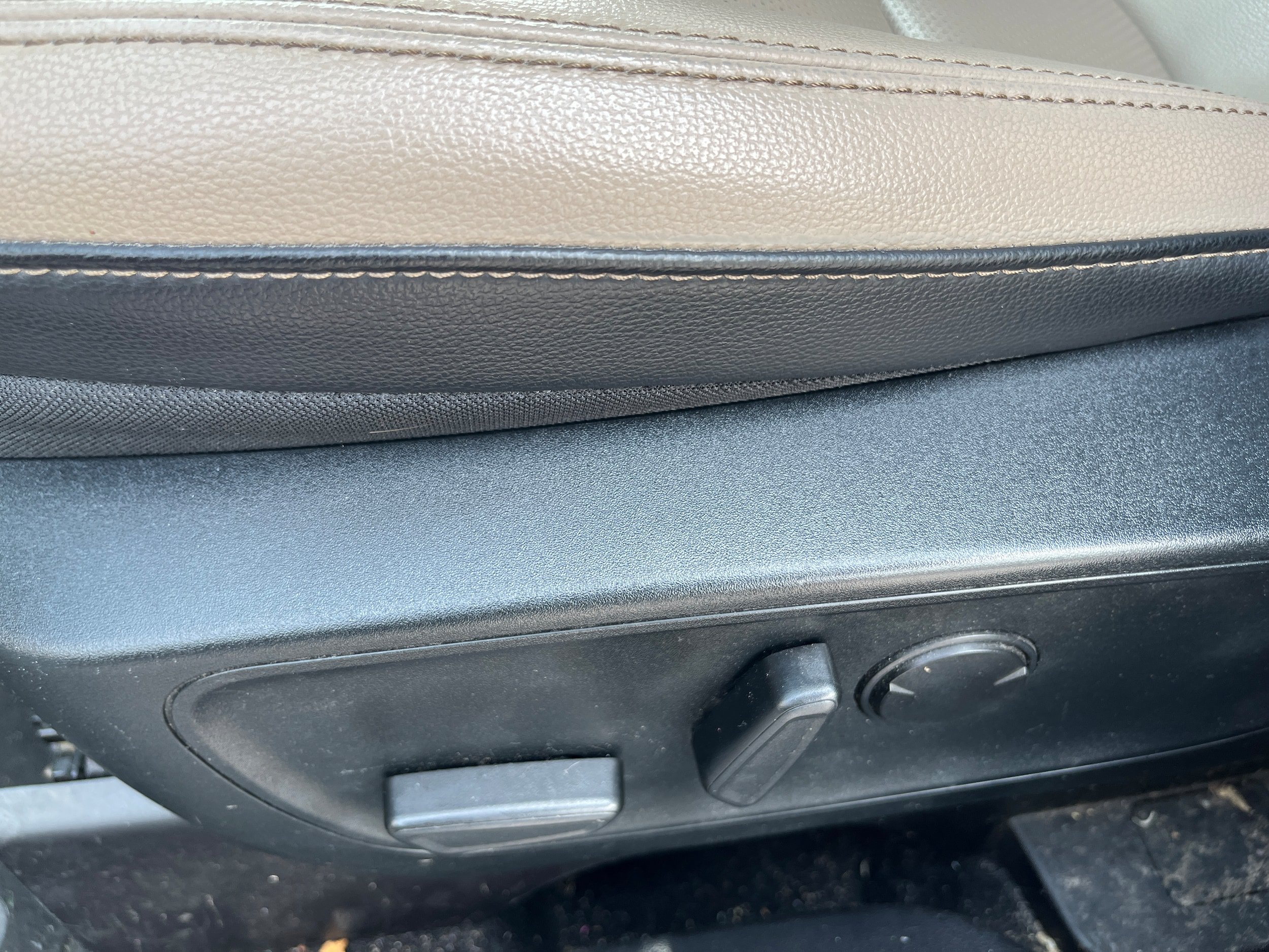 Certified 2020 Ford Escape SEL AWD/4WD image 10