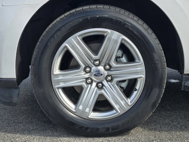 Certified 2019 Ford Expedition XLT w/ Equipment Group 202A image 10