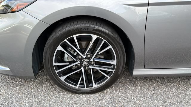 Used 2025 Toyota Camry XLE FWD image 11