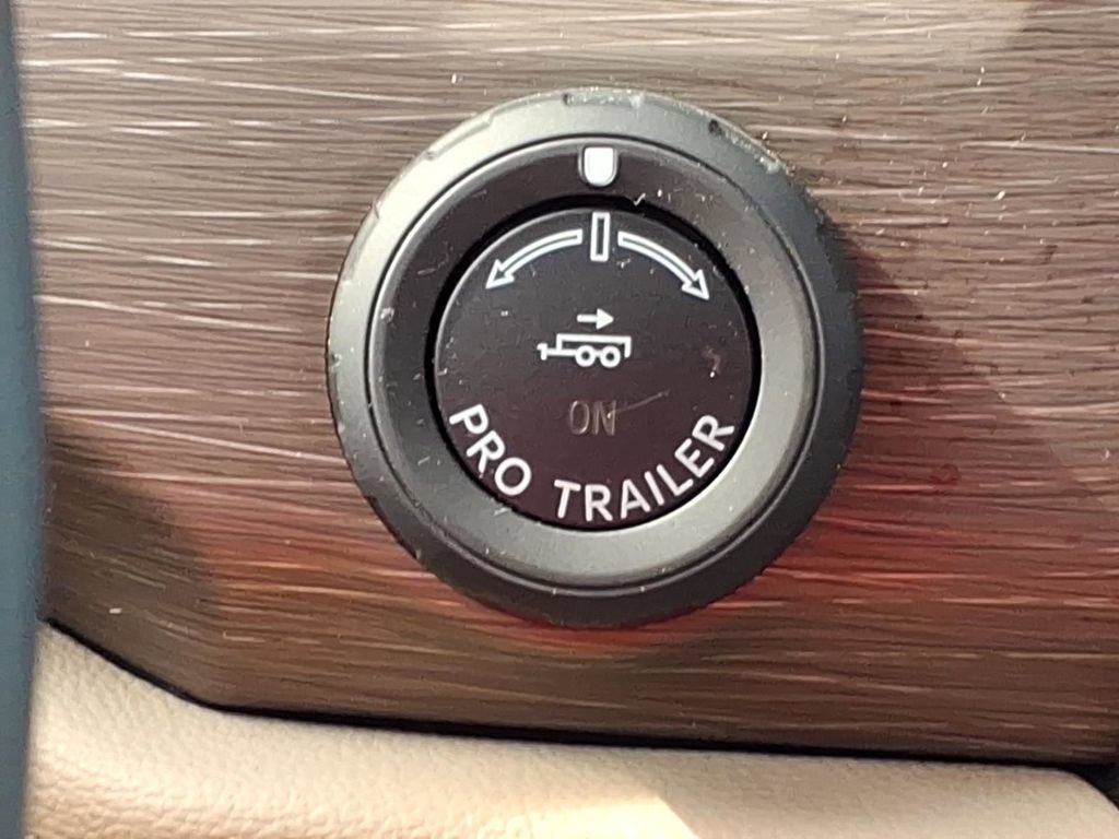 Certified 2023 Ford Expedition Limited AWD/4WD image 17