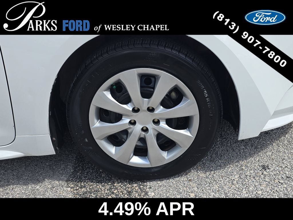Used 2022 Toyota Corolla LE FWD image 30