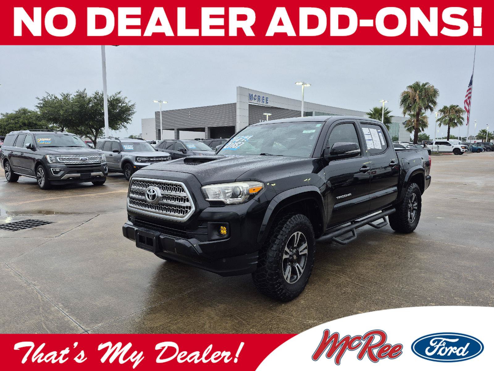 Used 2017 Toyota Tacoma TRD Sport w/ Tow Package (A/T)