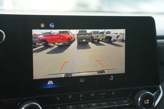 Used 2024 Chevrolet Colorado ZR2 w/ Safety Package AWD/4WD image 27
