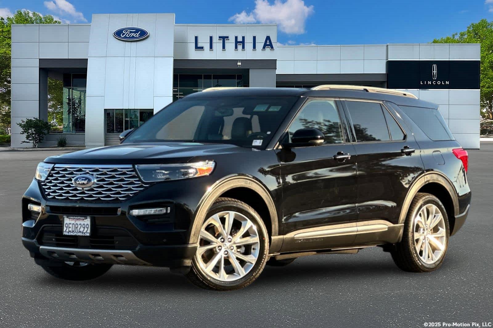 Certified 2023 Ford Explorer Platinum w/ Technology Package