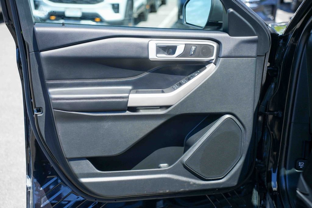 Certified 2023 Ford Explorer XLT AWD/4WD image 17