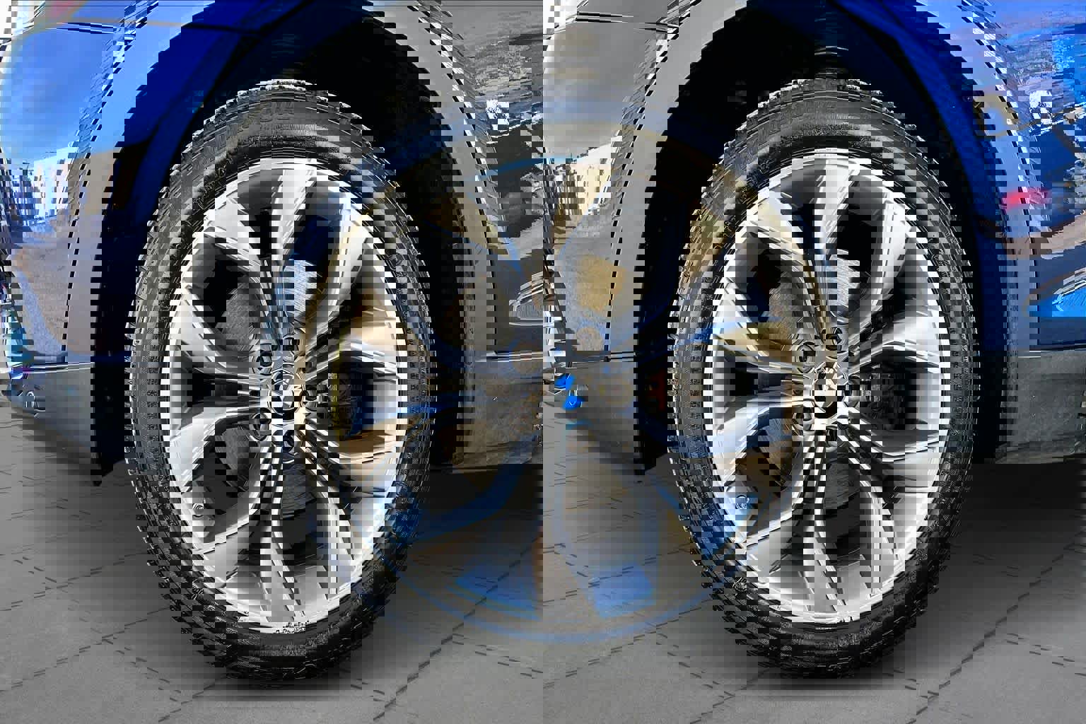 Used 2017 BMW X3 xDrive28i image 13