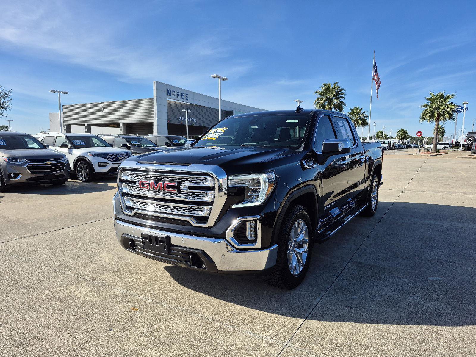 Used 2021 GMC Sierra 1500 SLT image 1