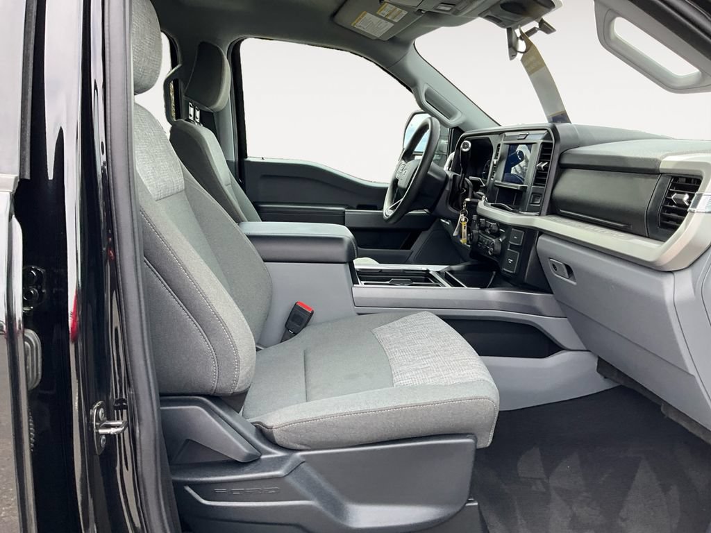 Certified 2025 Ford F350 XLT AWD/4WD image 10