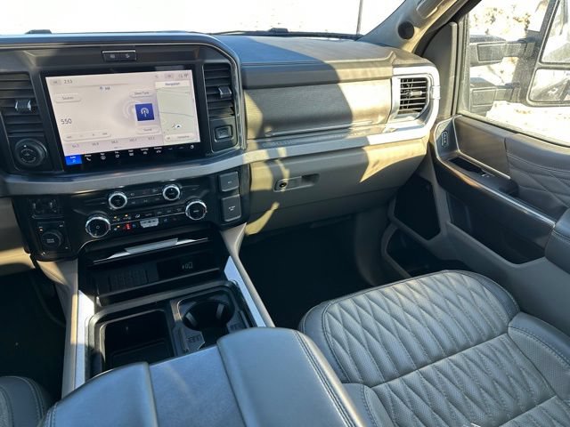 Certified 2025 Ford F450 Platinum w/ Platinum Plus Package AWD/4WD image 13