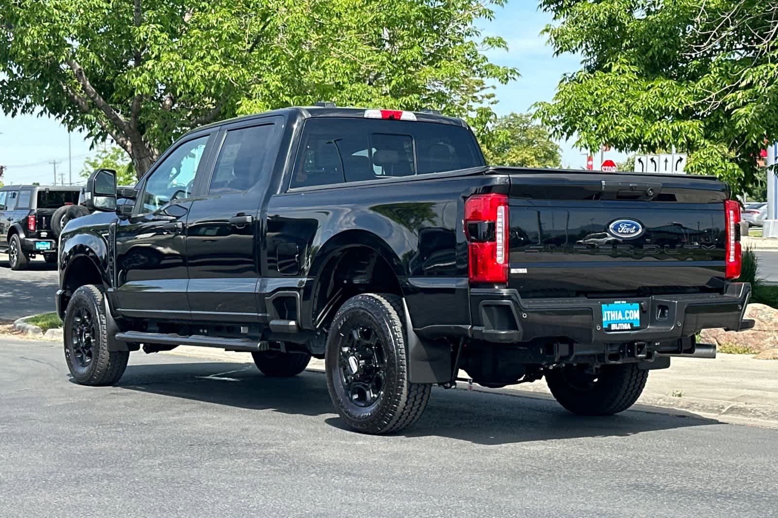 Certified 2025 Ford F250 XL w/ STX Appearance Package AWD/4WD image 6