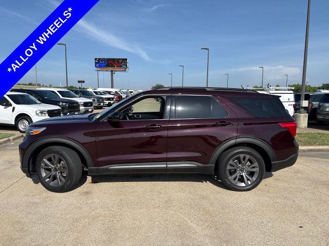 Certified 2023 Ford Explorer XLT w/ Equipment Group 202A RWD image 3