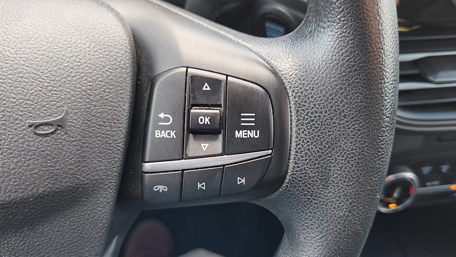 Certified 2025 Ford Escape Active AWD/4WD image 13
