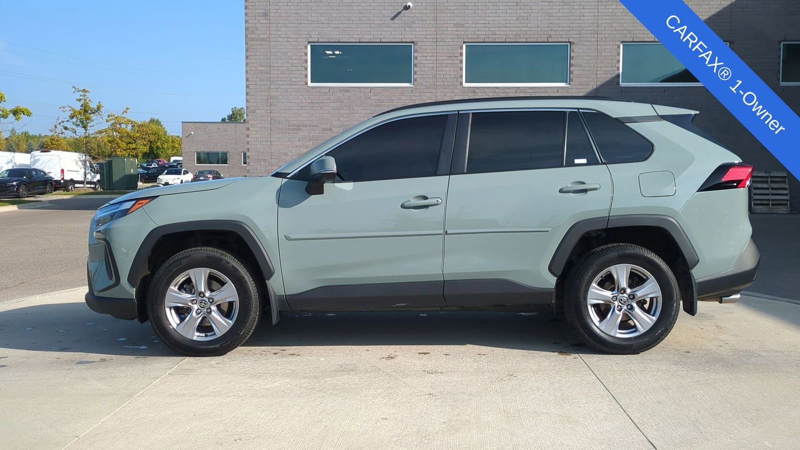 Used 2023 Toyota RAV4 XLE image 2