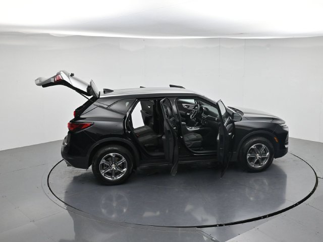 Used 2023 Chevrolet Blazer LT w/ Driver Confidence Package FWD image 47