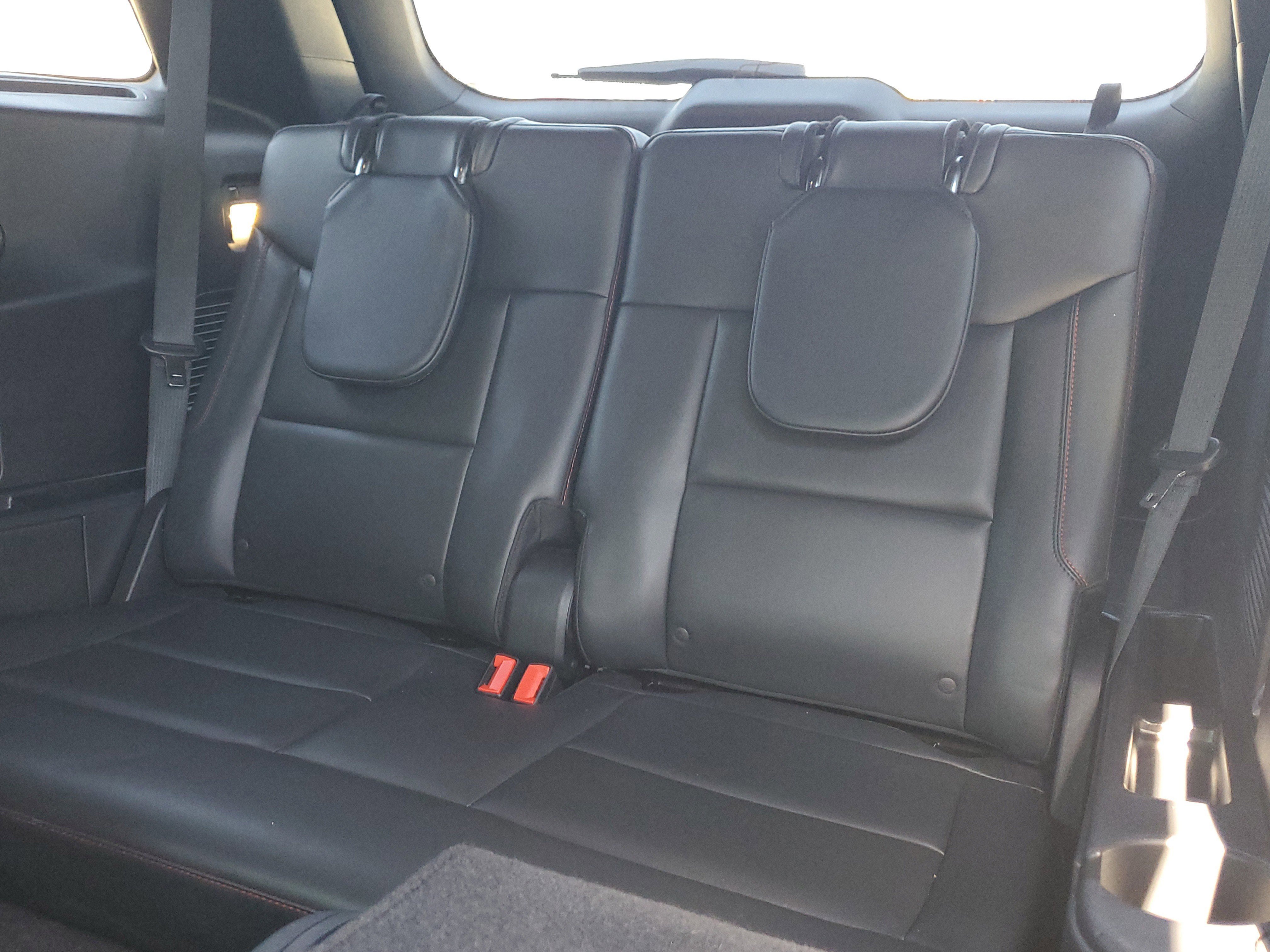 Certified 2025 Ford Explorer ST-Line image 13