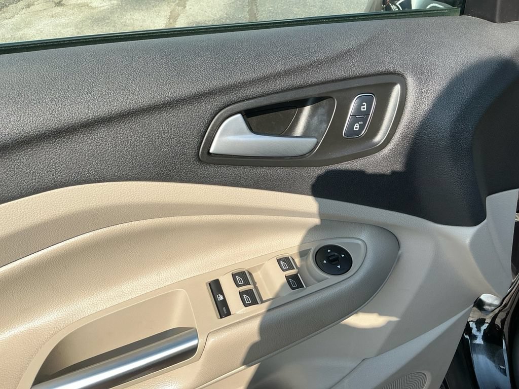 Certified 2019 Ford Escape SEL FWD image 16