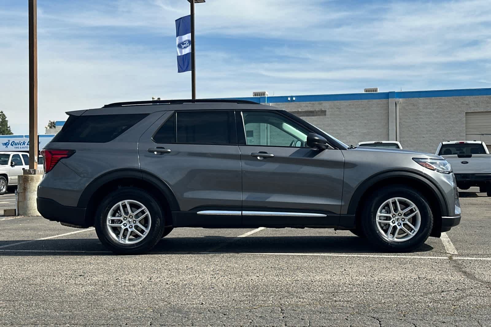 Certified 2025 Ford Explorer Active image 6