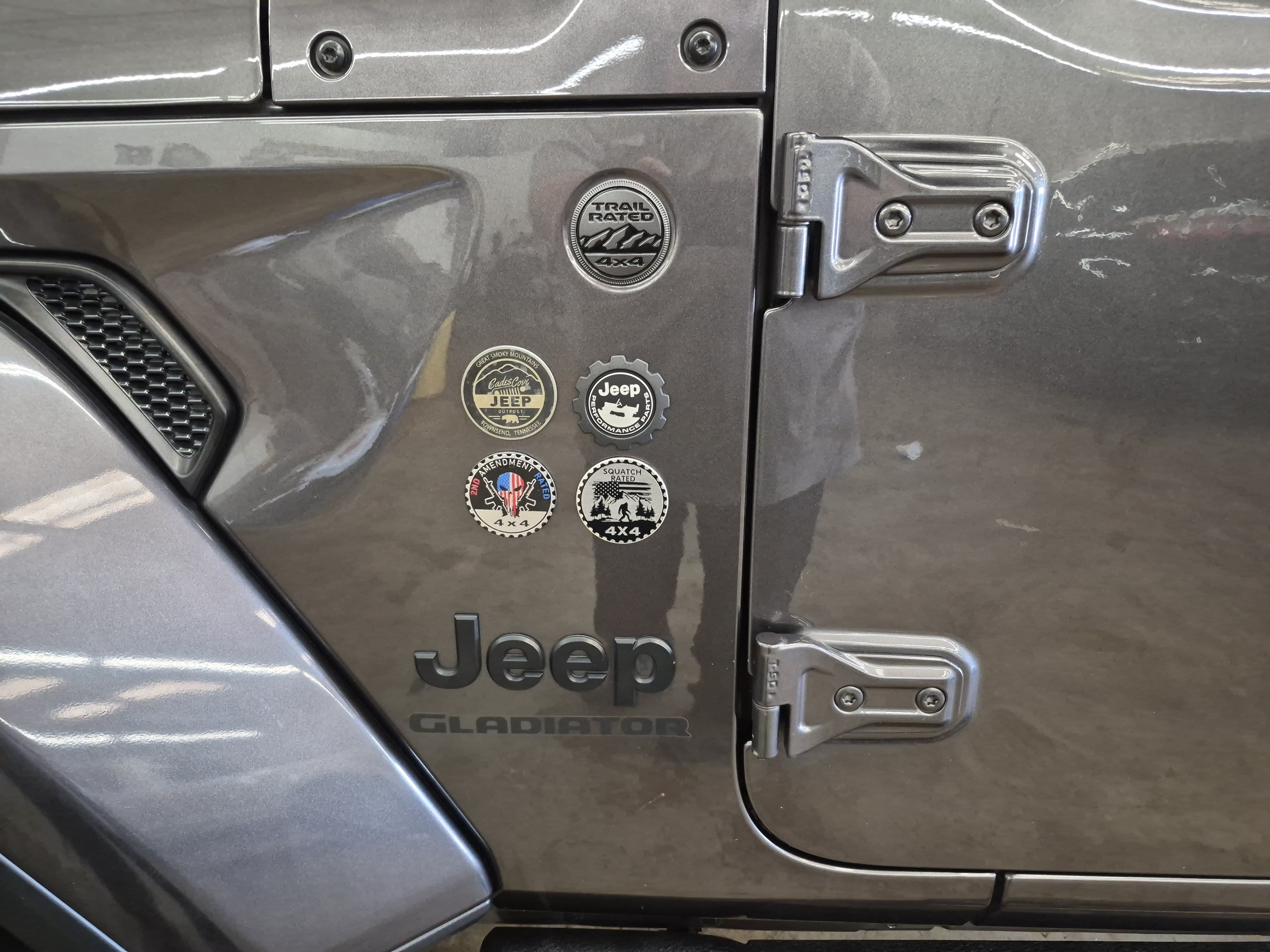 Used 2022 Jeep Gladiator Sport AWD/4WD image 9