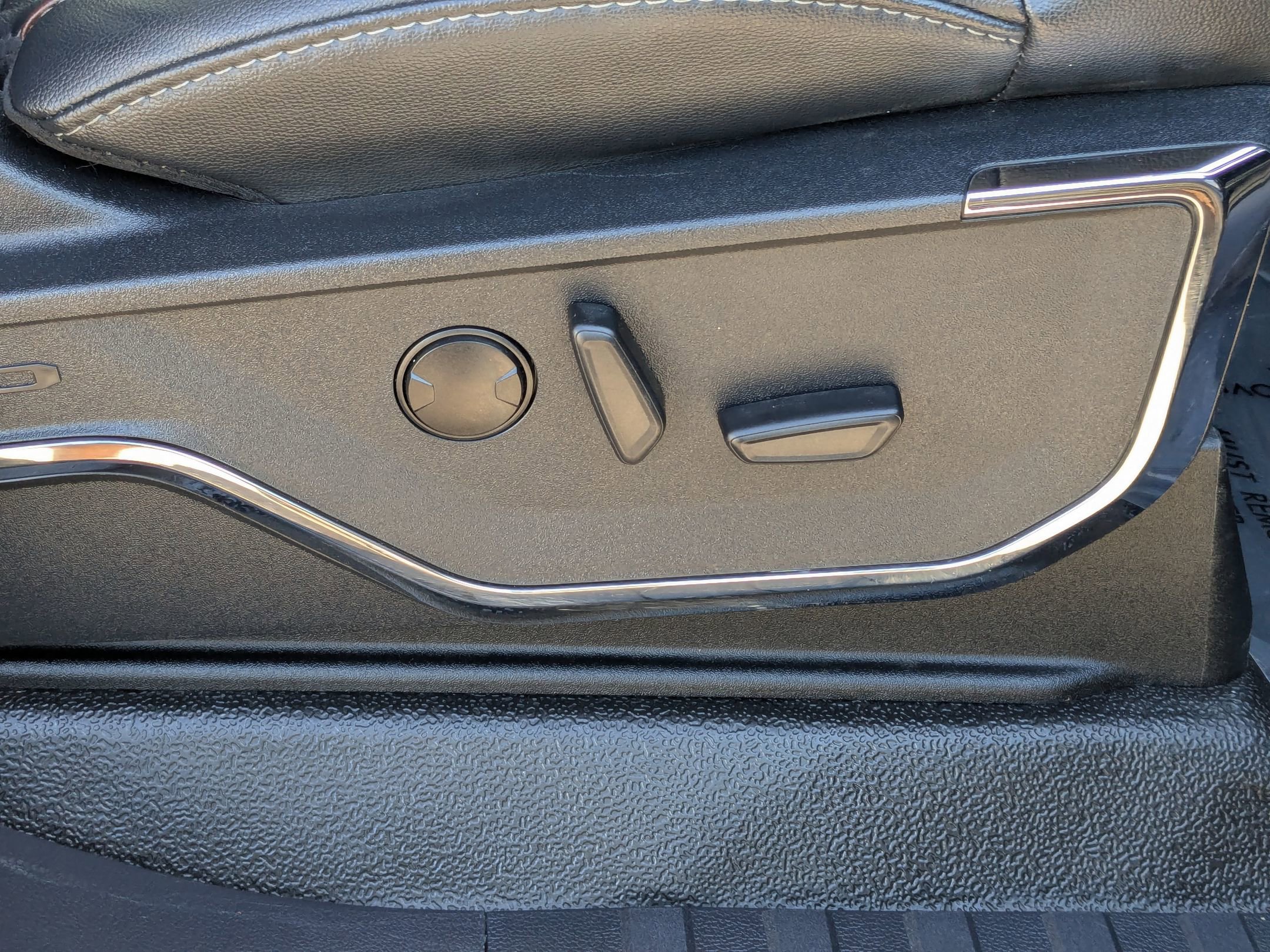 Certified 2024 Ford F350 Lariat w/ Lariat Ultimate Package AWD/4WD image 46