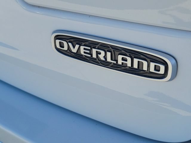 Used 2024 Jeep Grand Cherokee Overland AWD/4WD image 7