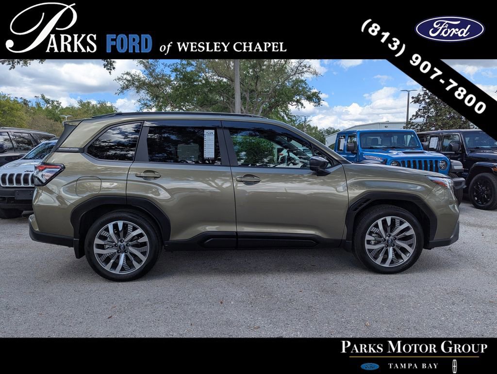 Used 2025 Subaru Forester Touring image 2