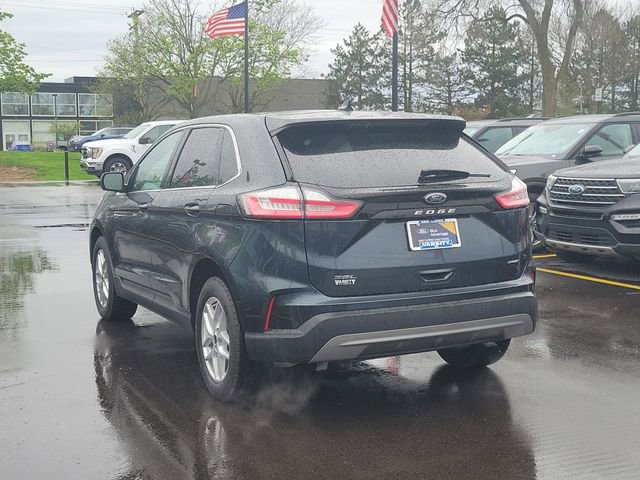 Certified 2023 Ford Edge SEL w/ Convenience Package AWD/4WD image 3