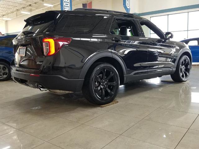 Certified 2023 Ford Explorer ST-Line w/ Class IV Trailer Tow Package image 8