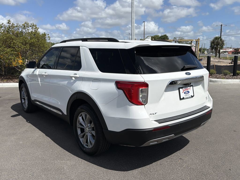 Certified 2022 Ford Explorer XLT w/ Equipment Group 202A image 6