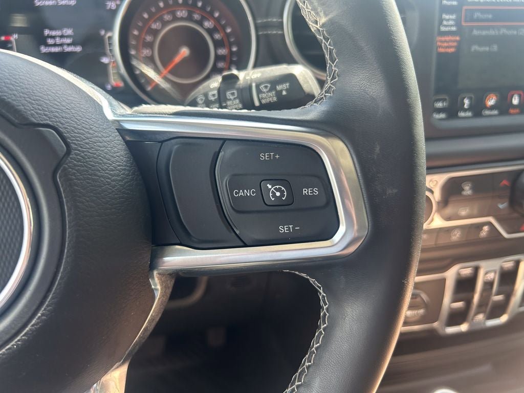 Used 2018 Jeep Wrangler Unlimited Sahara AWD/4WD image 32