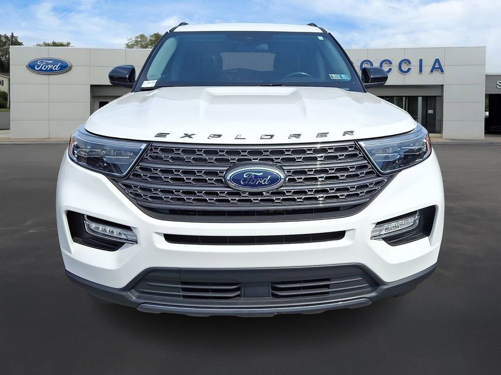 Certified 2023 Ford Explorer XLT w/ Equipment Group 202A image 7