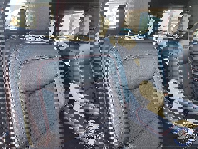 Certified 2022 Ford Explorer ST-Line w/ Class IV Trailer Tow Package image 30