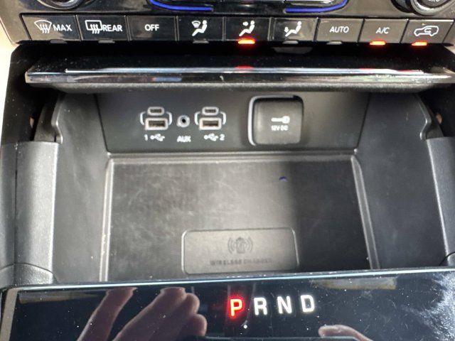 Used 2023 Jeep Grand Cherokee L Limited w/ Luxury Tech Group II RWD image 23