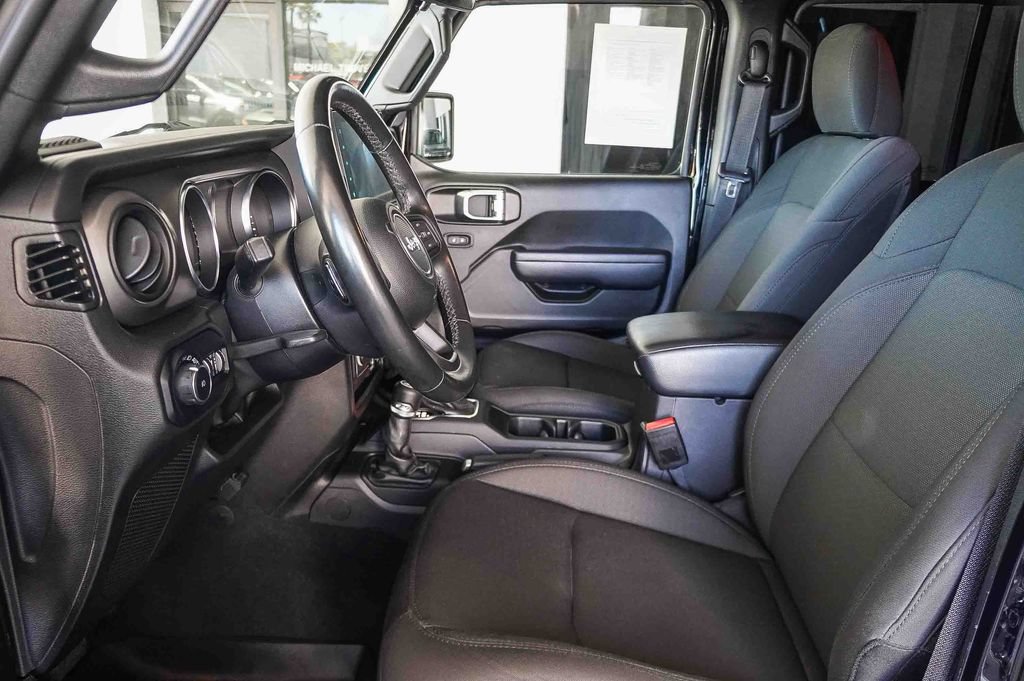 Used 2022 Jeep Wrangler Unlimited Sport AWD/4WD image 19