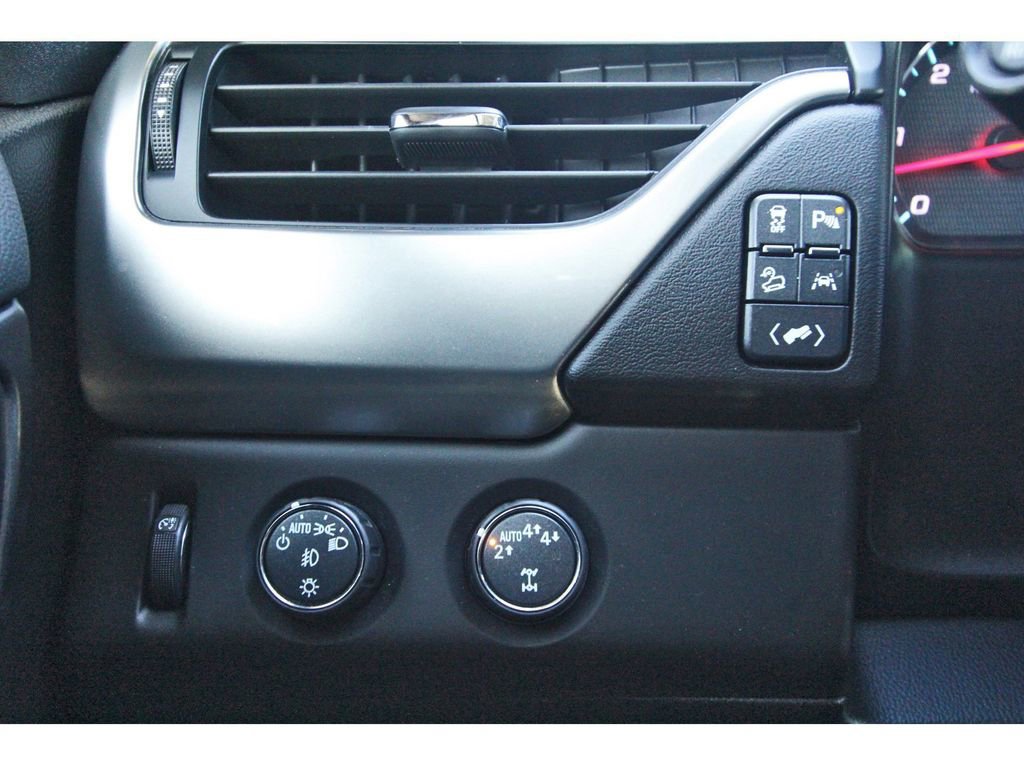 Used 2019 Chevrolet Tahoe LT image 24