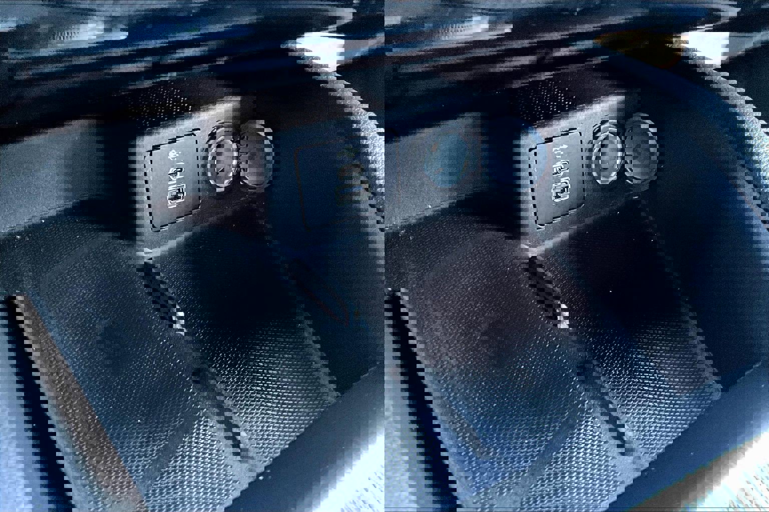 Certified 2025 Ford Escape ST-Line Elite image 31