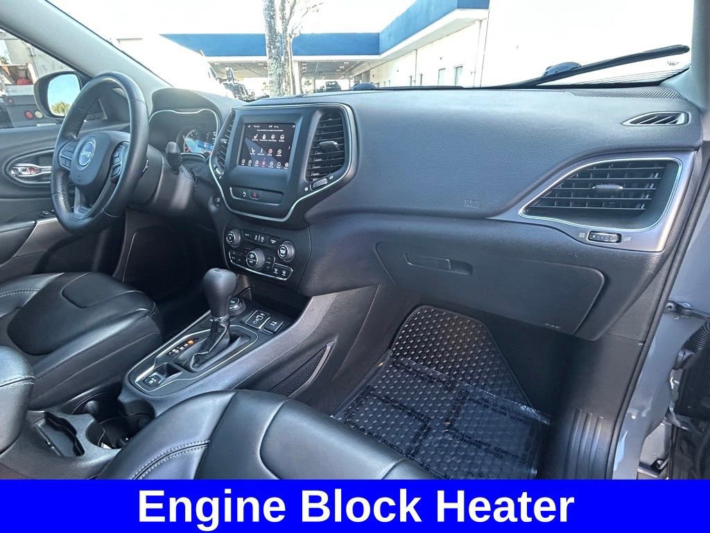 Used 2020 Jeep Cherokee Latitude Plus w/ Comfort/Convenience Group AWD/4WD image 27