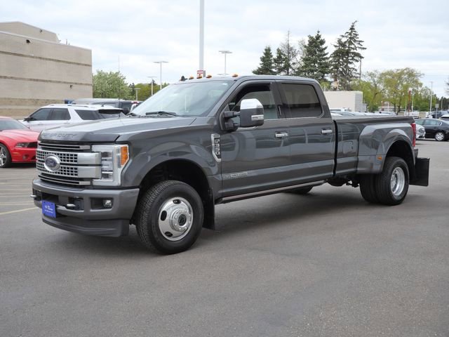 Certified 2019 Ford F350 Platinum w/ Platinum Ultimate Package AWD/4WD image 3
