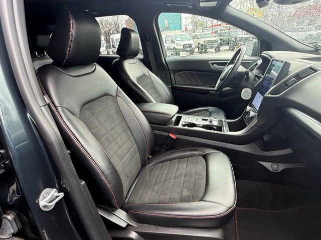 Certified 2023 Ford Edge ST-Line image 16