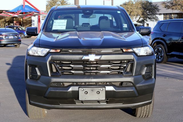 Used 2024 Chevrolet Colorado W/T image 9
