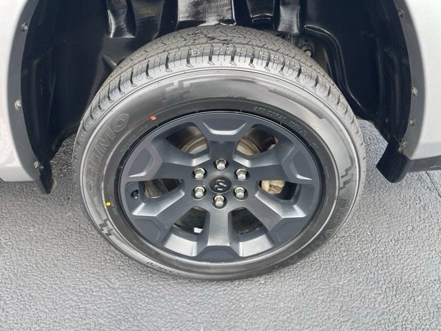 Used 2025 RAM 1500 Big Horn AWD/4WD image 4