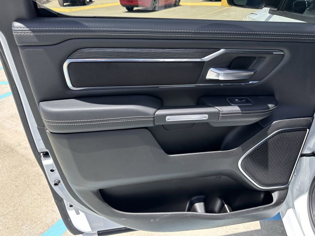 Used 2024 RAM 1500 Laramie AWD/4WD image 34